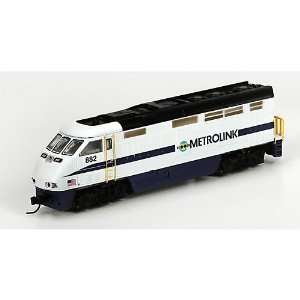  N RTR F59PHI, Metrolink #882 Toys & Games