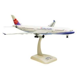    Hogan Wings China Airlines A330 300 Model Airplane 