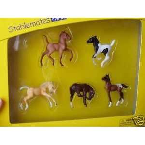  Breyer Stablemate Fun Foals 5 piece Gift Pack Toys 