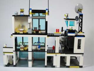 Lego City Sets 7744 Police Headquarters, 7743 Command Center, 7285 