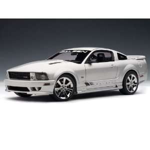  Saleen Mustang S281 Coupe 1/18 Silver Toys & Games