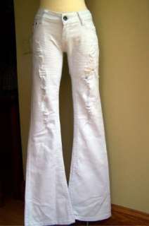 RED RIVET WOMANS SIZE 3 JEANS WHITE NEW  