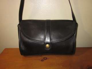 VTG Coach blk leather shoulder crossbody bag purse USA  