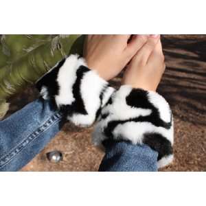  Ladies Fur Wrist Cuffs Zebra 