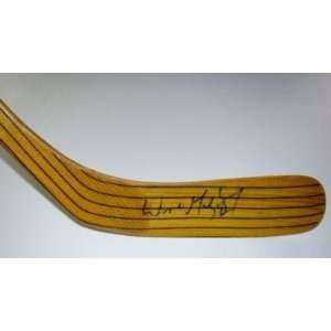 Autographed Wayne Gretzky Stick   Hespler 5500 JSA   Autographed NHL 