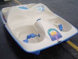   Seat Pedal Paddle Boat Sun Dolphin Sea Hawk with Warranty   Vandalized