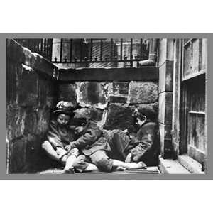  Street Kids Huddle Together on Mulberry Street   12x18 