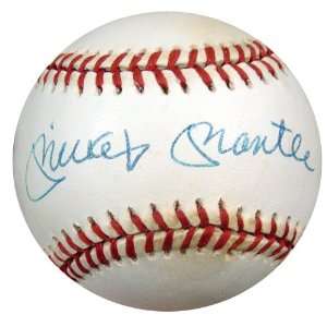   Mantle Autographed AL Baseball PSA/DNA #Q05642 Sports Collectibles