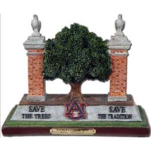  Toomers Corner Statue   Save the Trees at Auburn 