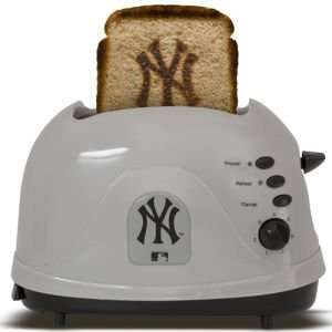  New York Yankees Pro Toast Toaster