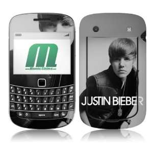    MusicSkins MS JB30317 BlackBerry Bold   9900 9300 Electronics