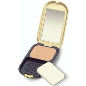  Max Factor Facefinity Compact Foundation (SPF15)   05 Sand 