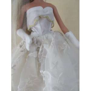  Ivory Off white Wedding Dress with Veil and Gloves Fits 11 