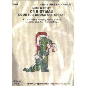  Christmas Crocodile   Mini Motif Christmas Counted Cross Stitch Kit 