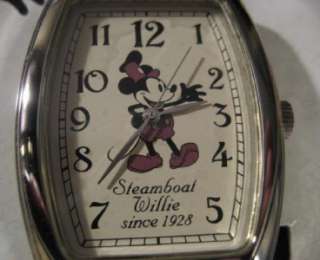 STEAMBOAT WILLIE MICKEY MOUSE QUARTZ WATCH WRISTWATCH NEW IN BOX 