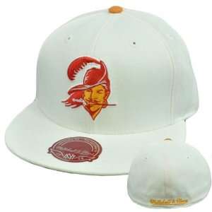  NFL Mitchell Ness Throwback Logo Hat Cap Fitted TK03 Tampa 