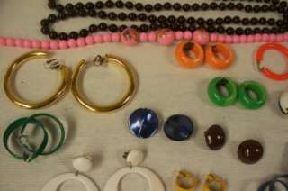 SAS Large Lot Of Vintage Costume Jewelry Clip On Earrings Necklaces 