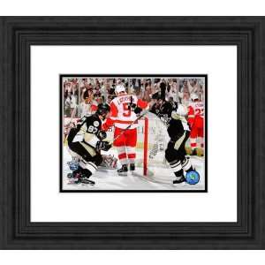  Framed Crosby/Ruutu Pittsburgh Penguins Photograph 
