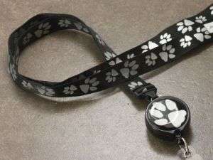 BooJee Ribbon ID Lanyard NEW Paw Print Breakaway Retractable  