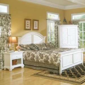   Cottage Traditions Eggshell Whit e5/0 Panel Bed