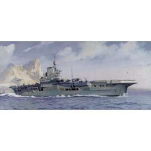  HMS Illustrious British Aircraft Carrier 1 400 Heller 