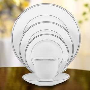  Federal Platinum Five Piece Place Setting Boxed by Lenox 
