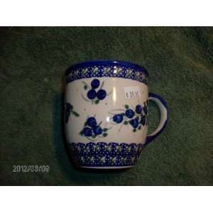  Polish Pottery 17 Ounce Large Mug O5B Blueberry 