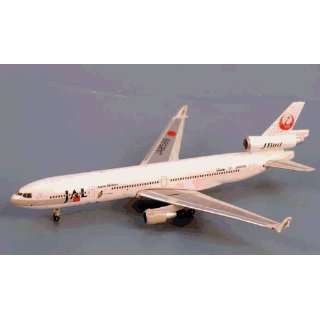  Phoenix Japan MD 11 1/400 Tail JA8588