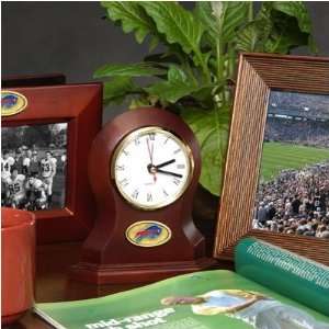  The Memory Company NFL   X   822 NFL Desk Clock Toys 