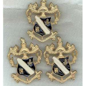  Coat of Arms Buttons By The Each Arts, Crafts & Sewing