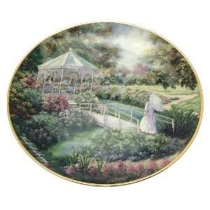 Franklin Mint Cottage plate Garden Gazebo Violet Schwenig   heirloom 