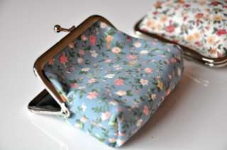   Change Purse Clutch Wallet Bag Spring Summer Flowers Kisslock  