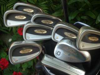TITLEIST Golf Club Set 909D Driver Wood Irons Wedge Putter NEW Bag 