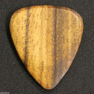 Timber Tones Exotic Wood Guitar Pick Ovangkol  