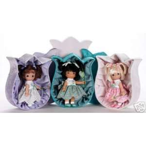   PRECIOUS MOMENTS TO THE SWEETEST TU LIPS LAVENDER DOLL Toys & Games