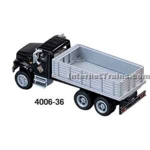   Scale International 4900 3 Axle Stake Bed   Black/Silver Toys & Games