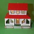 1999 Hallmark Town & Country Tin Farmhouse ornament