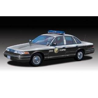   25 scale Ford Crown Victoria Tennessee State Police Toys & Games