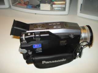 PANASONIC PV DV102D PALMCORDER MINI DV CAMCORDER  