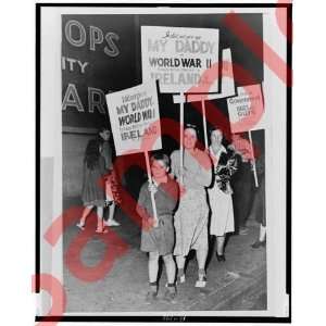   Richard Stafford Cripps,Ernest Bevin,Ireland Picket