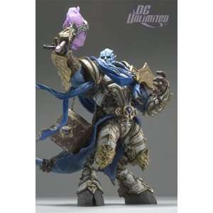  World of Warcraft 2 Draenei Paladin Deluxe Collector 