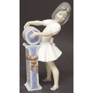 Lladro Lladro Figurines With Box BX1129, Collectible