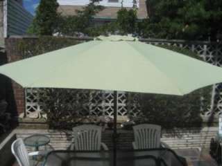 FT.MARKET PATIO UMBRELLA DELUXE CRANK & TILT SAGE GREEN NEW