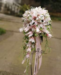   WHITE PINK ARTIFICIAL CASCADE SILK WEDDING BRIDAL LILY FLOWER BOUQUET