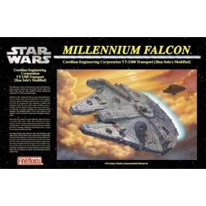  Fine Molds 1/72 Star Wars Millennium Falcon w/Display 